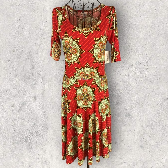LuLaRoe Dresses & Skirts - LuLaRoe Nicole, Size M, NWT
